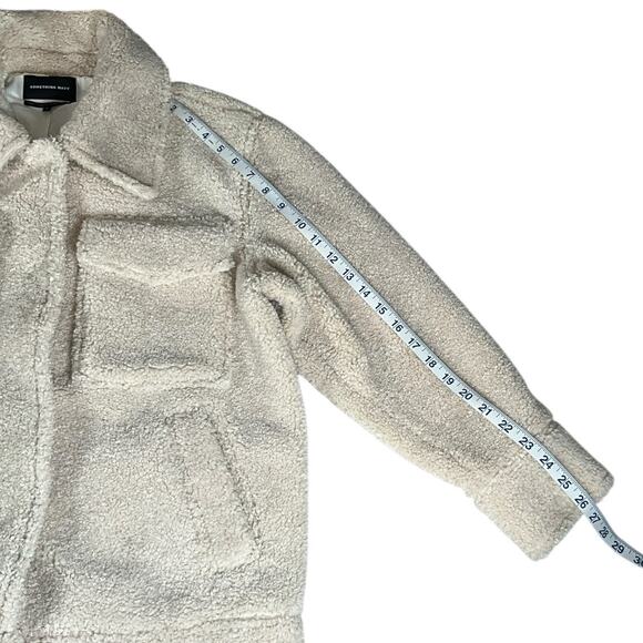 Something Navy Light Tan Faux Fur Teddy Jacket Size Small 100% Polyester Cozy - Picture 8 of 11